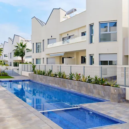 Amalia 25 - Sauna, Jacuzzi & Heated Pool Apartment Torrevieja